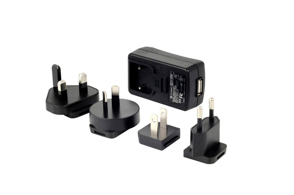 [FR08] Peltor USB-Seinäadapteri 5V 